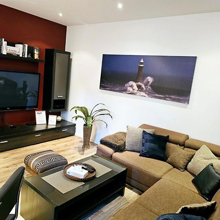 Modern 2 Bedroom Apartment In The City Centre Riga Exteriér fotografie