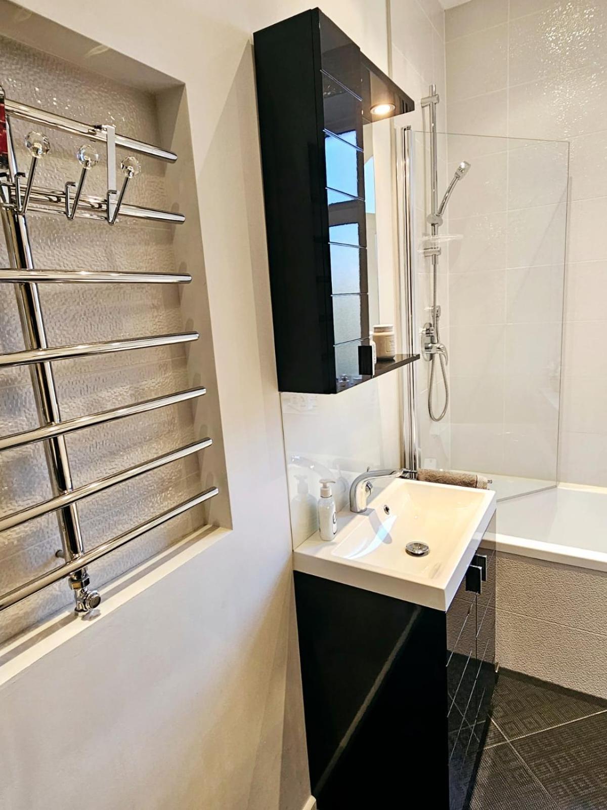 Modern 2 Bedroom Apartment In The City Centre Riga Exteriér fotografie